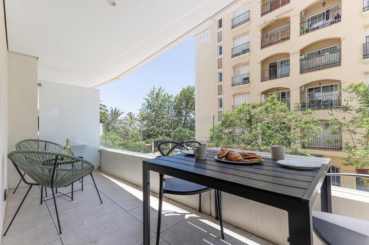 Stylish 2 Bedroom Apartment In Estepona Old Town Eksteriør billede