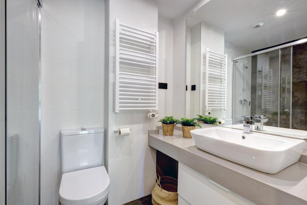 Stylish 2 Bedroom Apartment In Estepona Old Town Eksteriør billede
