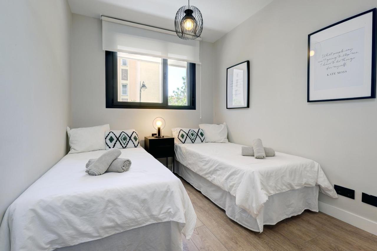 Stylish 2 Bedroom Apartment In Estepona Old Town Eksteriør billede