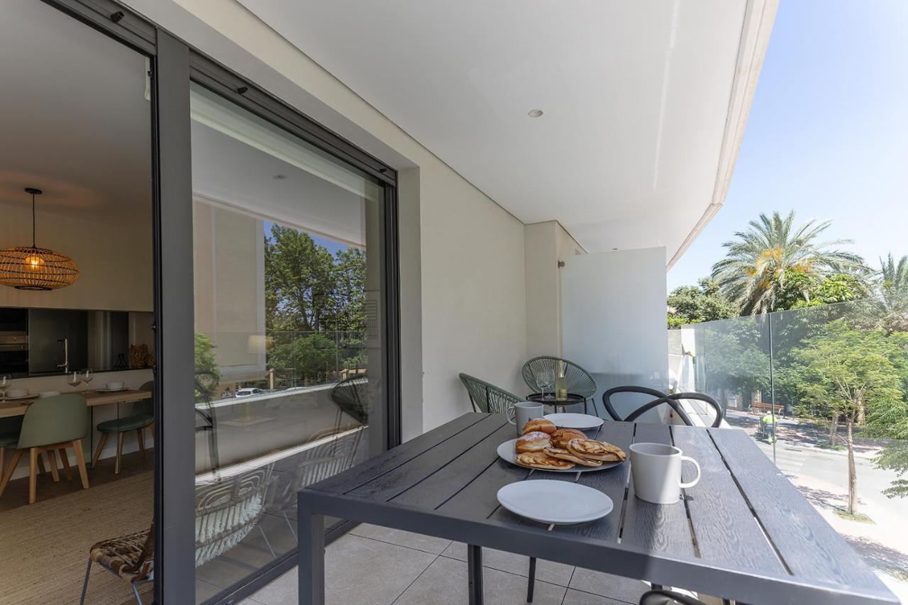 Stylish 2 Bedroom Apartment In Estepona Old Town Eksteriør billede