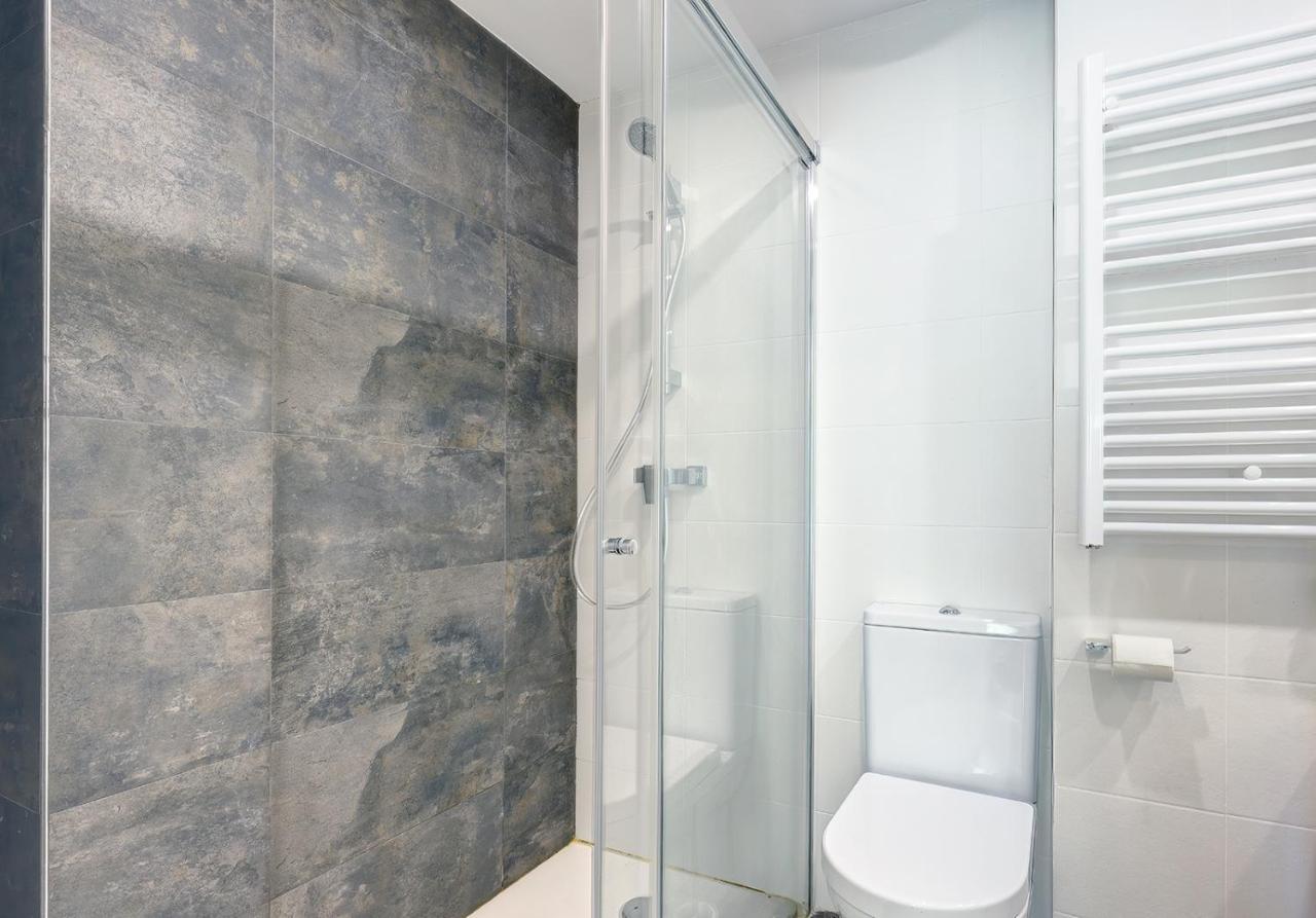 Stylish 2 Bedroom Apartment In Estepona Old Town Eksteriør billede